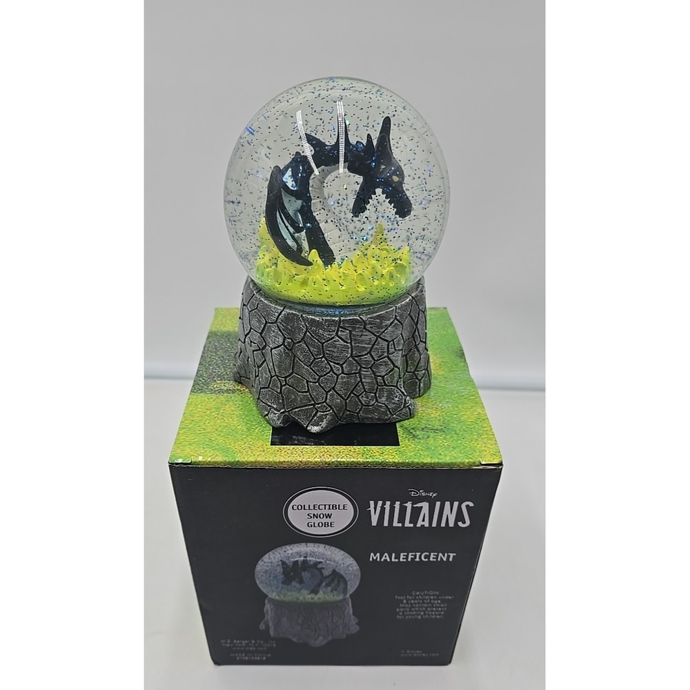 Disney Villains Maleficent Dragon Snow Globe Sleeping Beauty